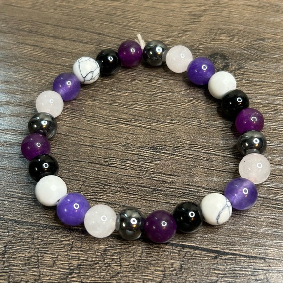 Amethyst and Hematite Beaded Stretch Bracelet - Picture 1 of 2